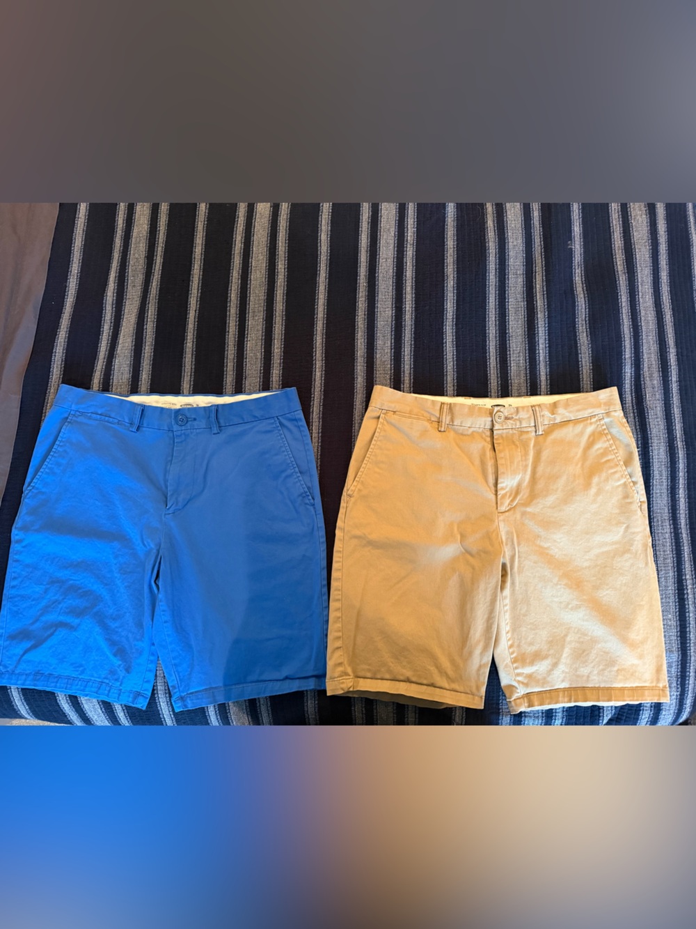 Men’s 2 Old Navy Casual Slim Chino Shorts - Blue & Khaki 34 - Picture 6 of 7